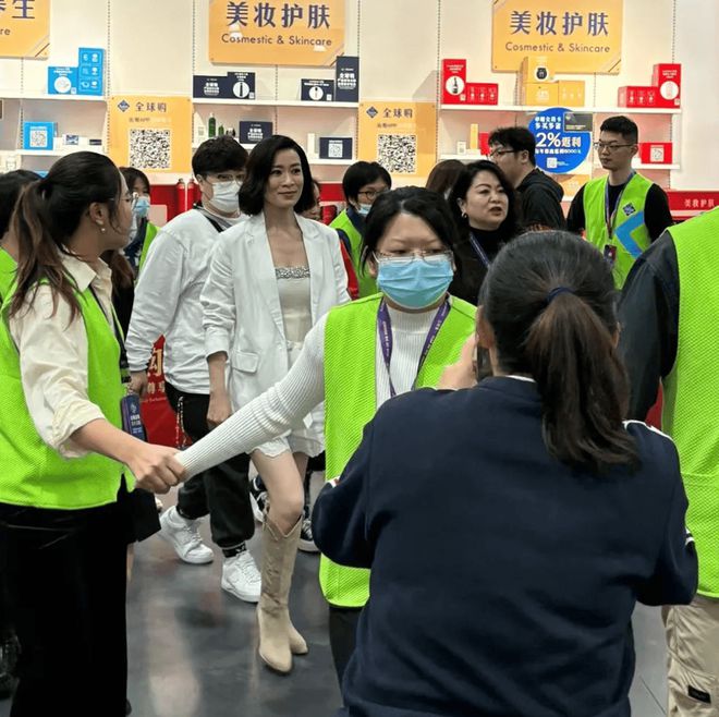 深圳山姆港客同比下滑近50%