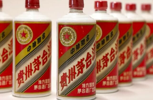 飞天茅台从3300跌到1700：泡沫破了，酒才真香