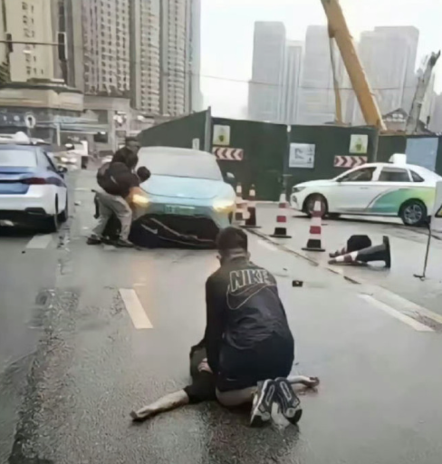 交警回应贵阳一小米SU7发生车祸致人伤亡