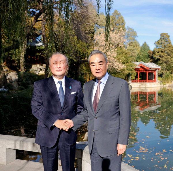 中日高级别政治对话在京举行：两国不应也不会“脱钩”